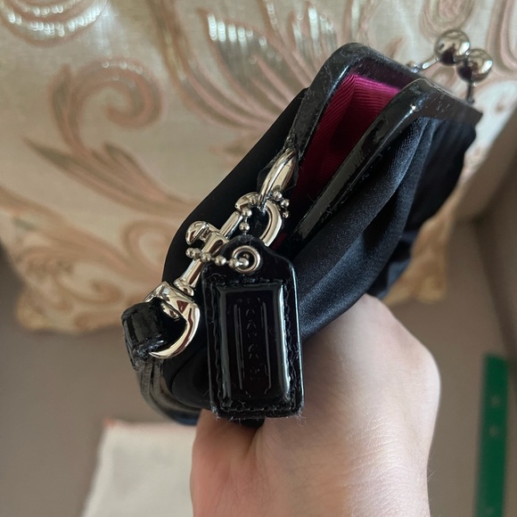 *Accepting Offers!* COACH black wristlet - Picture 9 of 14